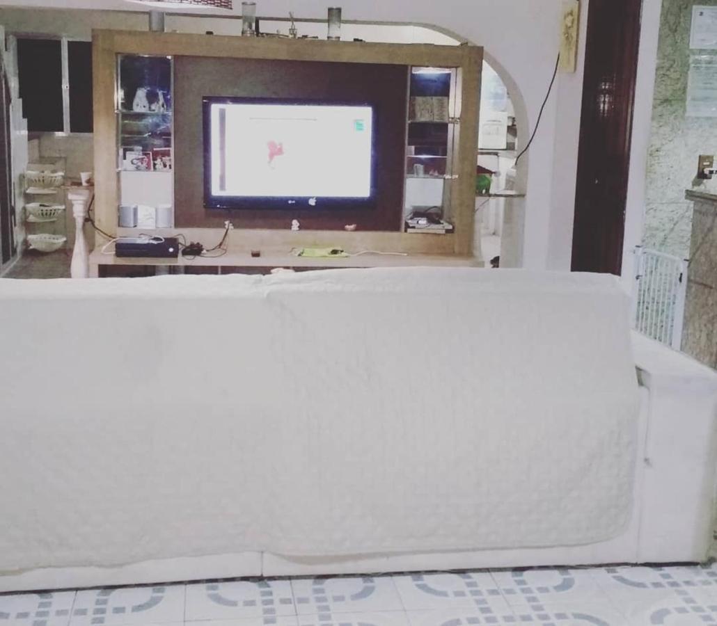 Hospedaria Divina Adega Guest House Кабо Фрио Екстериор снимка